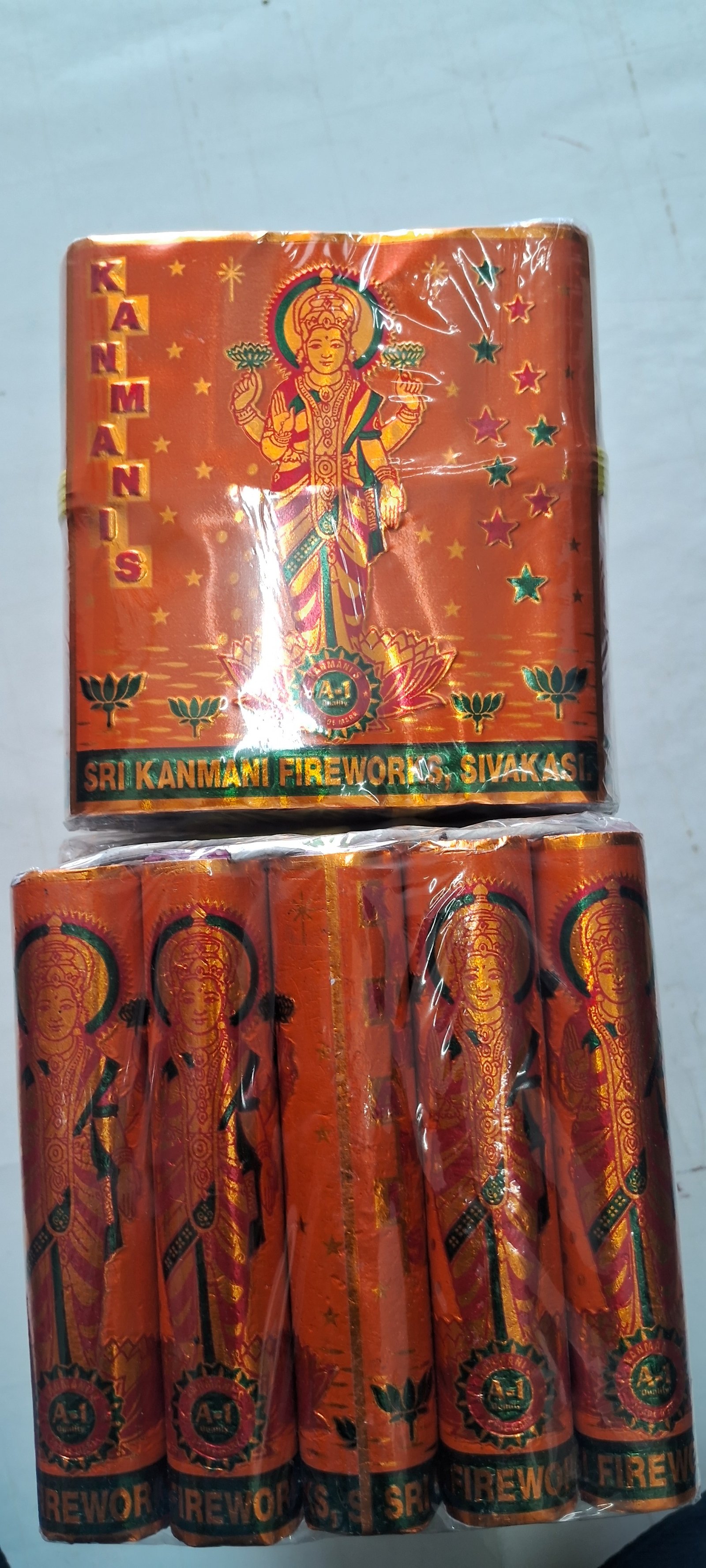 4" Gold Laxmi Cracker